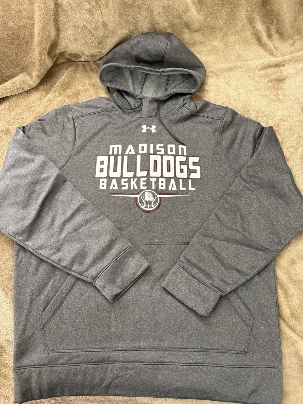 Madison Bulldogs Basketball Gray XL Under Armour Men’s Hoodie